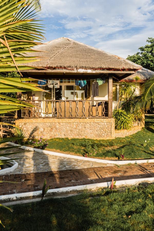 Thresher Cove Dive Resort Malapascua Eksteriør bilde