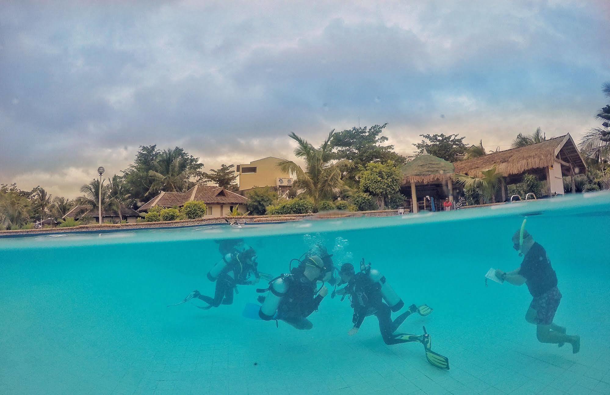 Thresher Cove Dive Resort Malapascua Eksteriør bilde